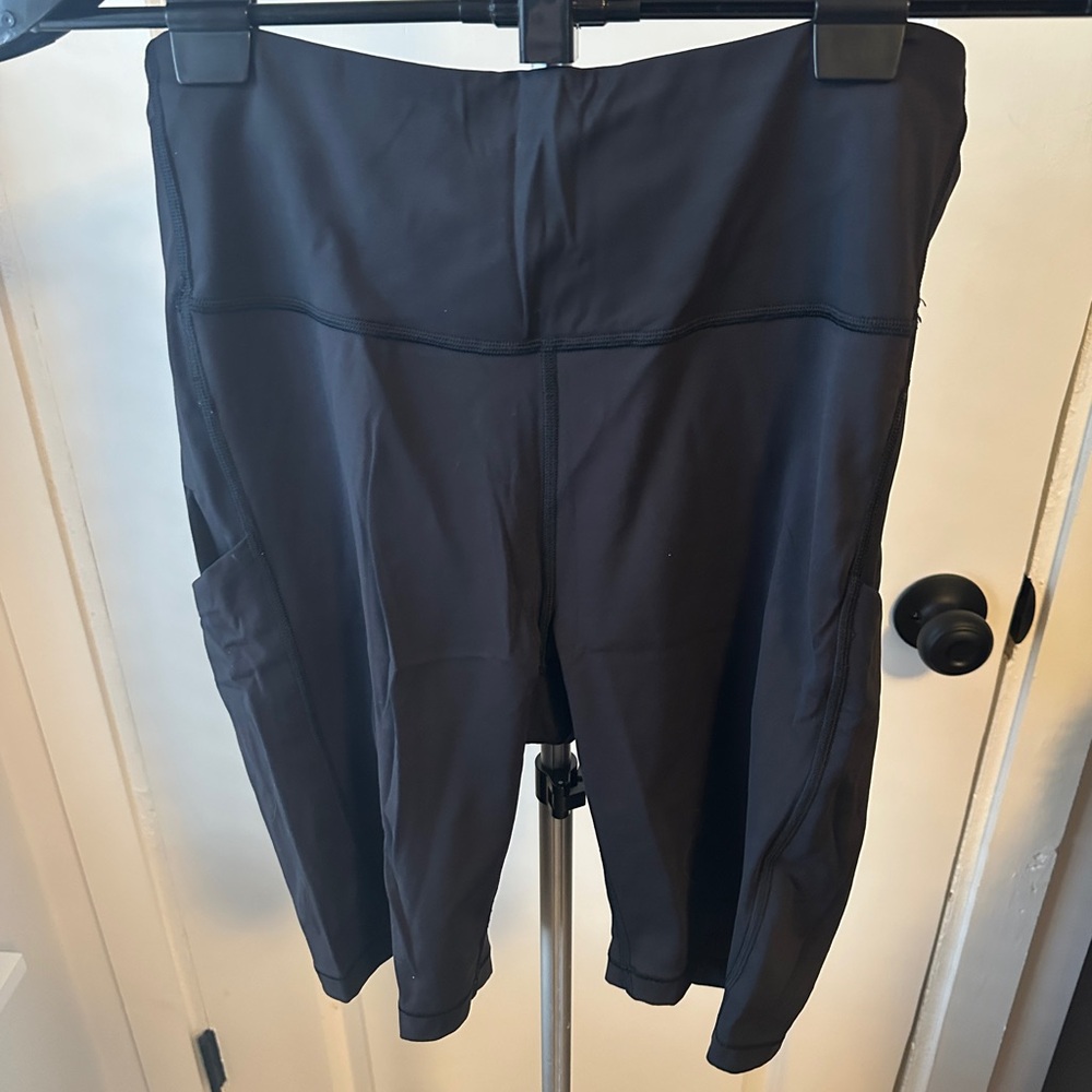 Athleta Black Womens Shorts Size M